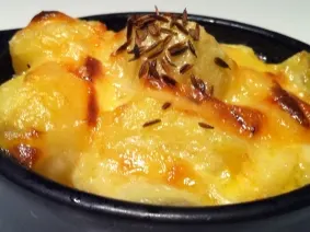 Mini cocotte pommes de terre, lardons et comté