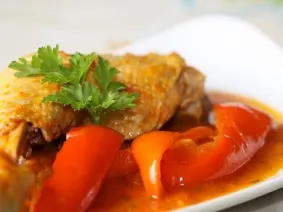 Poulet Basquaise