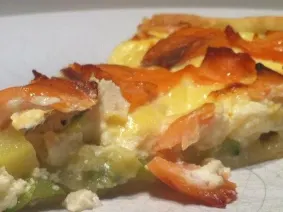 Tarte aux courgettes, saumon fumé et ricotta